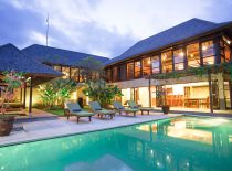 Villa Bayu Gita Residence, Pool at Night